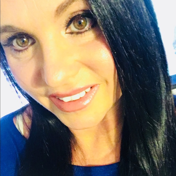 Meet your Posher, Dianna - Picture 2 of 8